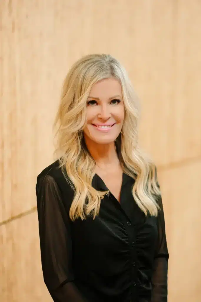 1768247639_b33d28fb6eae499a9794d3d2c295618c