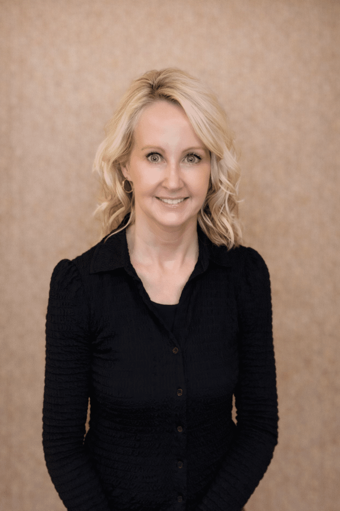 578402_Jen New Headshot (1)